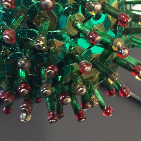 VTG. Handcrafted Bead Sequin Christmas Ornament - Picture 6 of 11